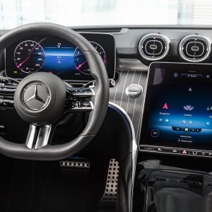 Mercedes-Benz C-Klasse T-Modell, 2021, Spektralblau, Leder zweifarbig Nevagrau/Schwarz. Interieur 

Mercedes-Benz C-Class Estate, 2021, spectral blue, neva grey/black leather. Interior